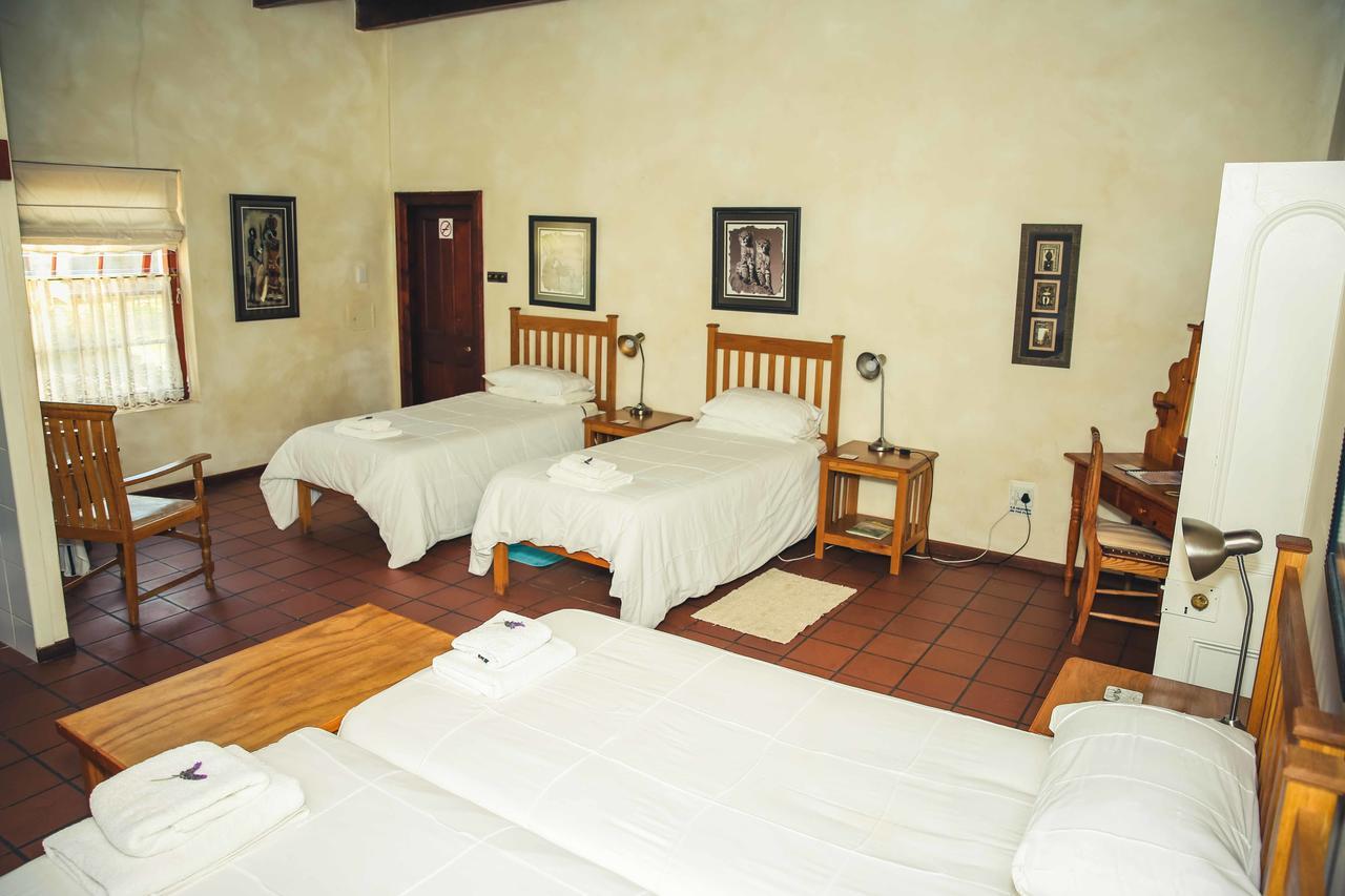 Wilgewandel Holiday Farm & Day Restaurant Oudtshoorn Bagian luar foto