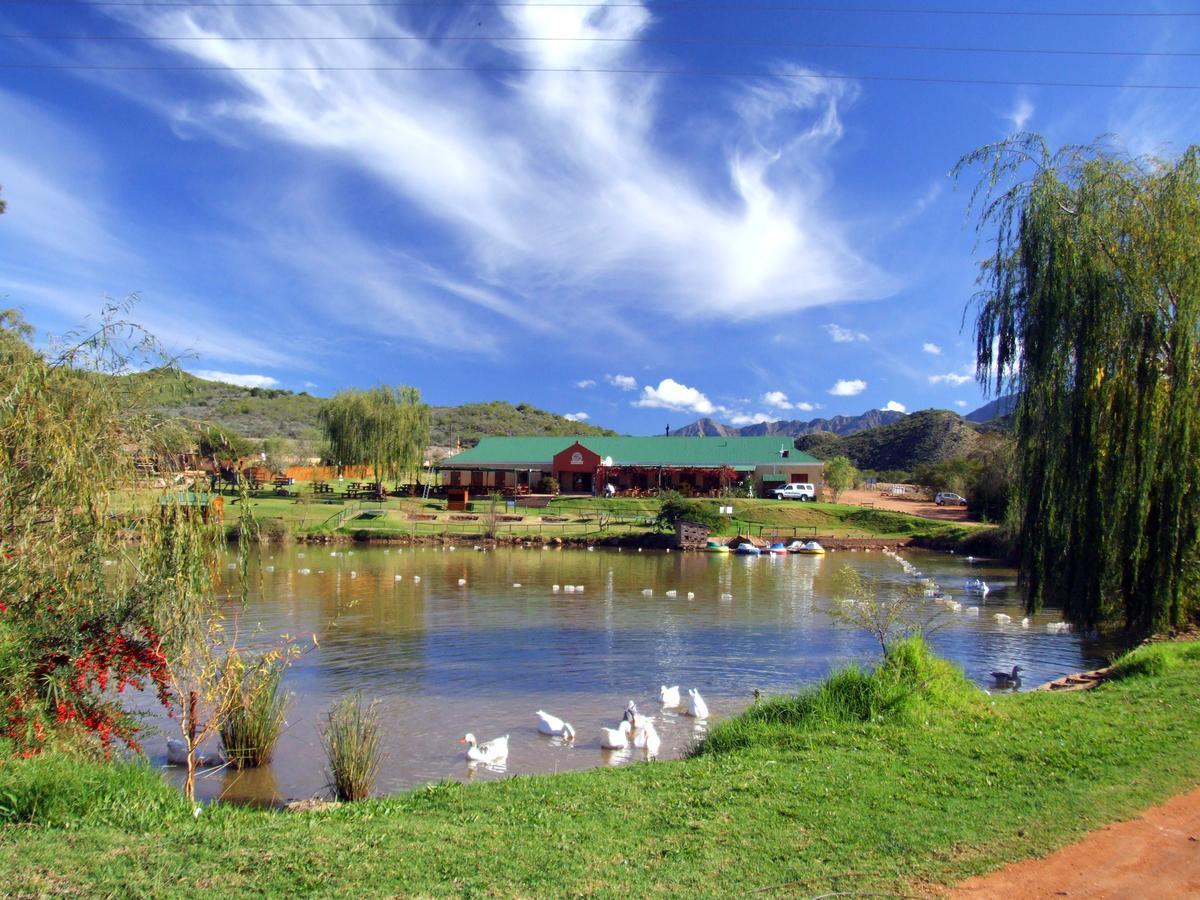 Wilgewandel Holiday Farm & Day Restaurant Oudtshoorn Bagian luar foto