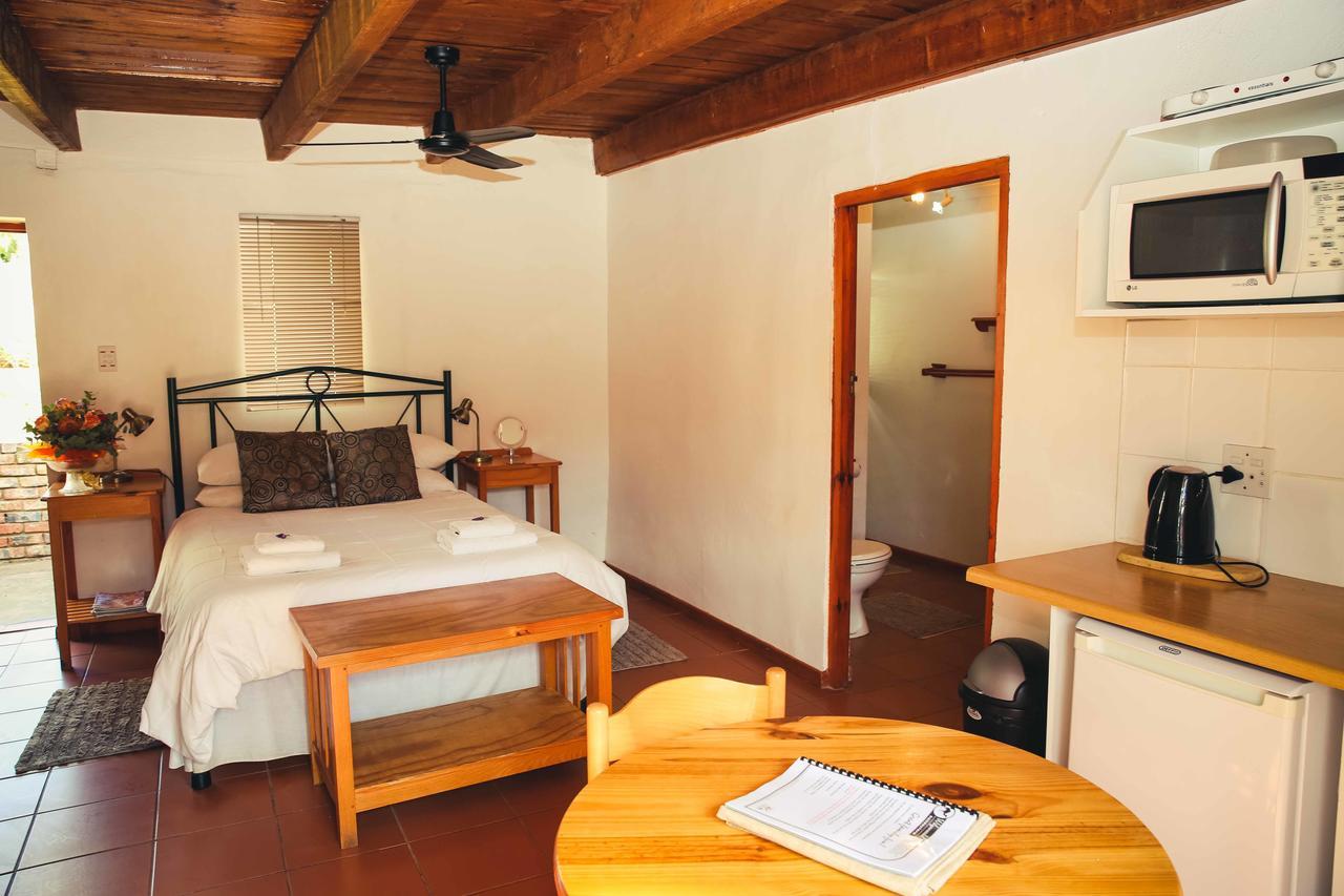 Wilgewandel Holiday Farm & Day Restaurant Oudtshoorn Bagian luar foto